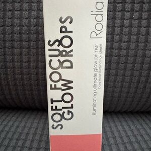 Rodial Soft Focus Glow Drops Primer Radiant Finish